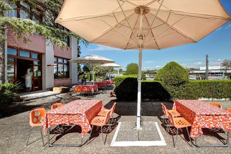 ホテル Rey Sancho Ramírez Somontano Sl