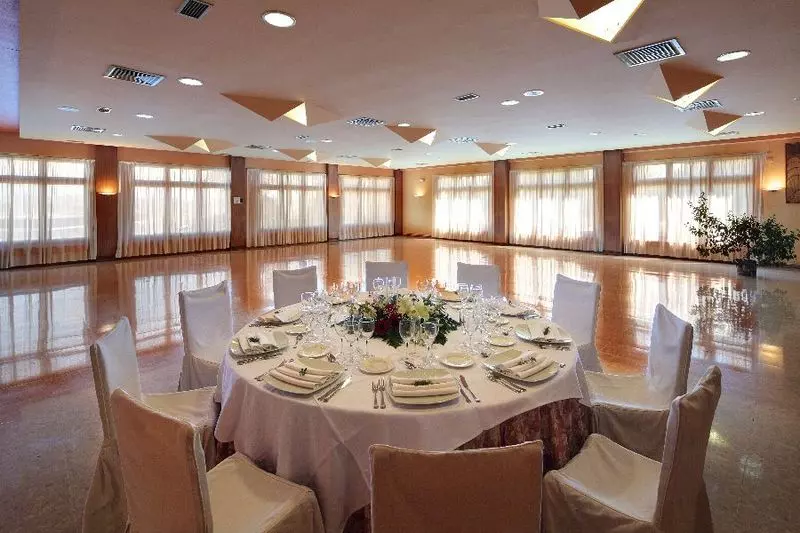 ホテル Rey Sancho Ramírez Somontano Sl