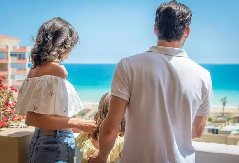 Отель Rh Casablanca Suites