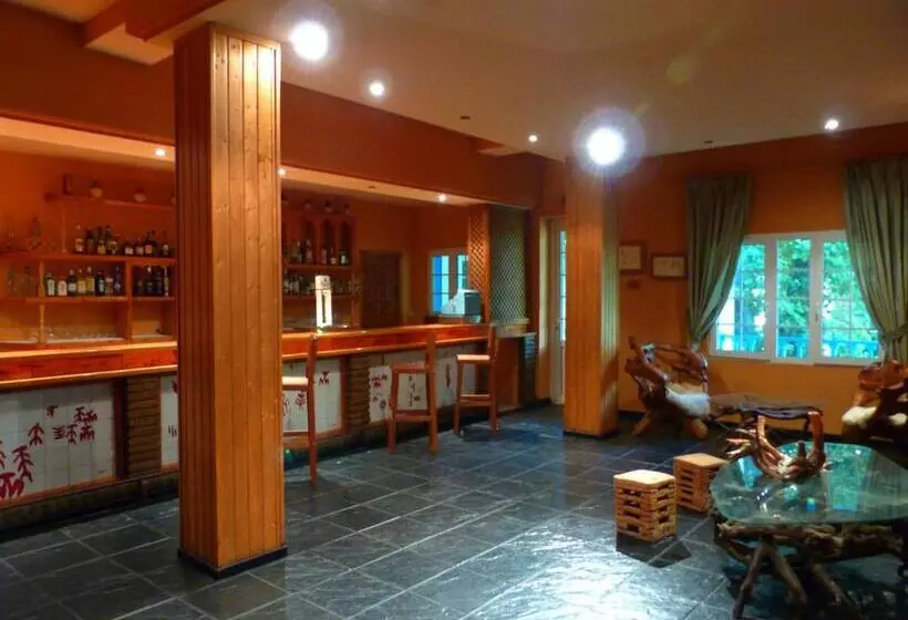 فندق Sierra Madrona