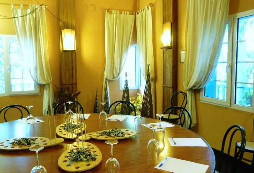 فندق Sierra Madrona