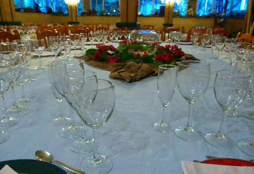 فندق Sierra Madrona