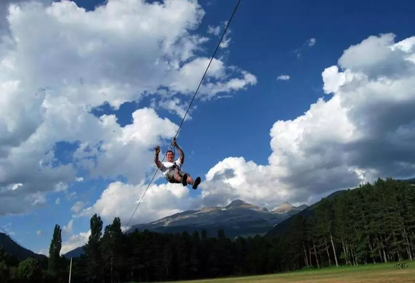 Отель Albergue Villanúa