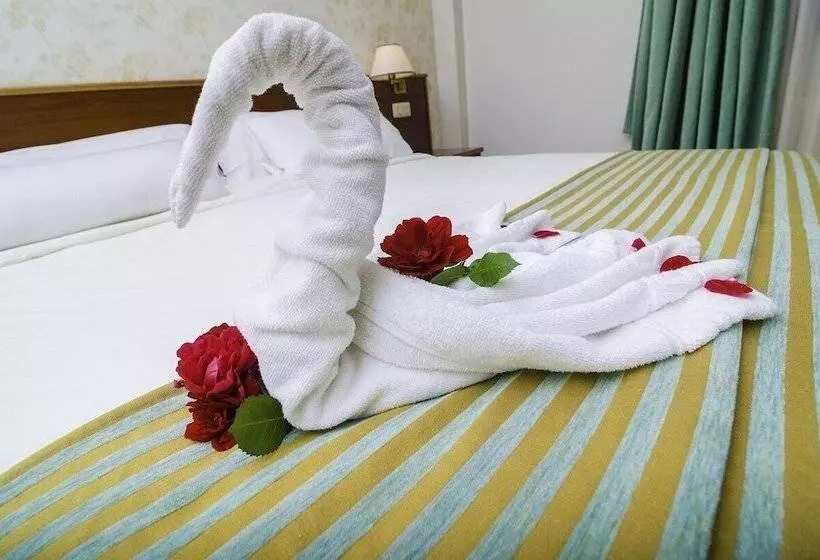 فندق & Apartamentos Cons Da Garda