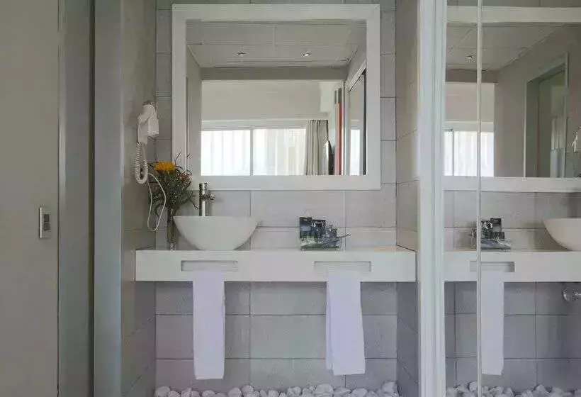 Отель Chamartín The One