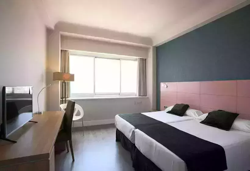 Отель Chamartín The One