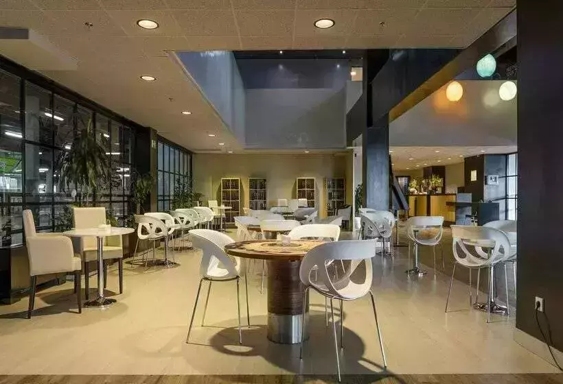 Отель Chamartín The One