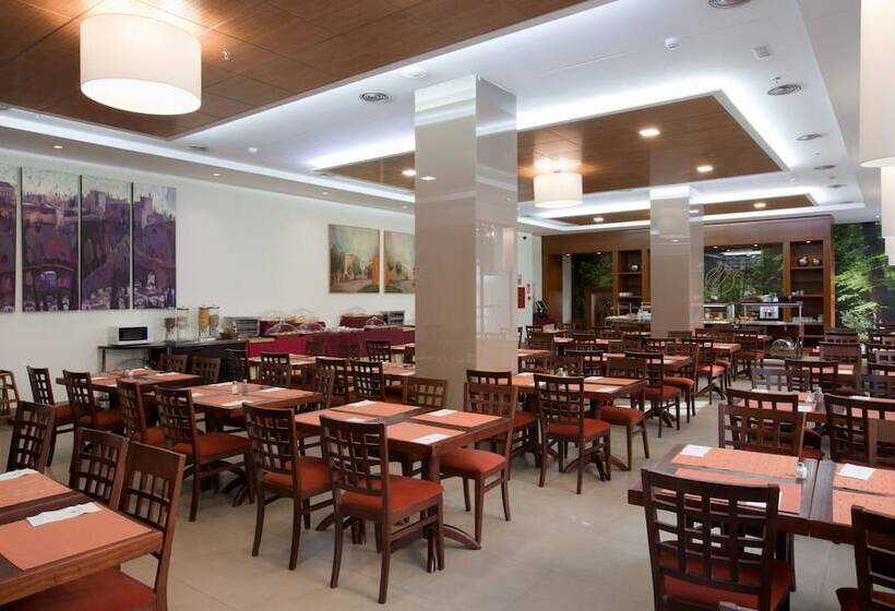 هتل Porcel Ganivet