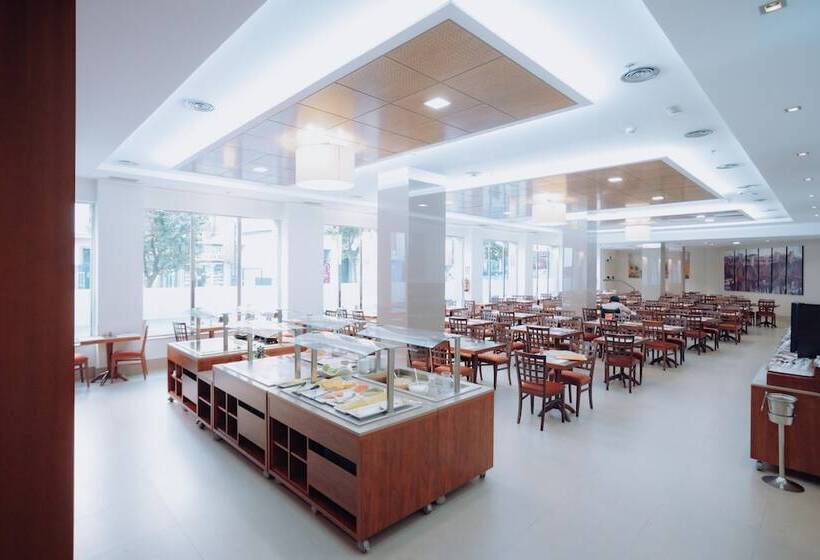 هتل Porcel Ganivet