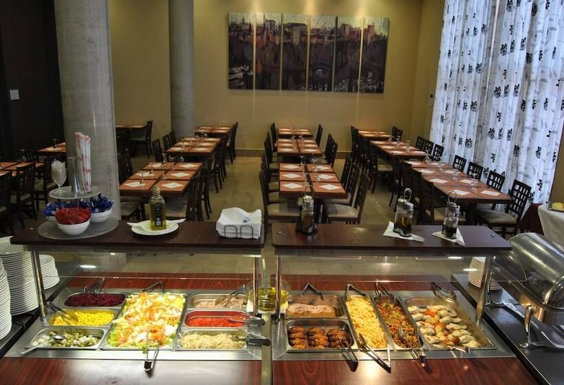 هتل Porcel Ganivet