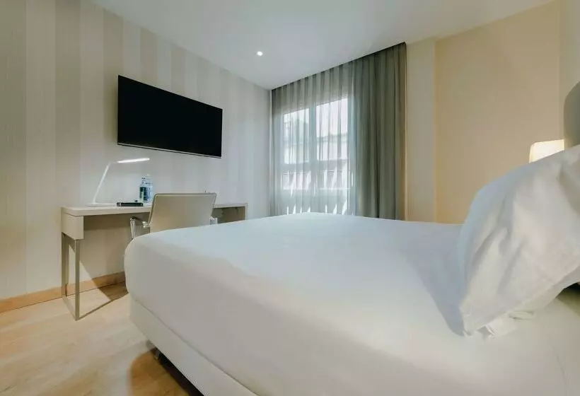 בית מלון כפרי Hesperia Murcia Centro