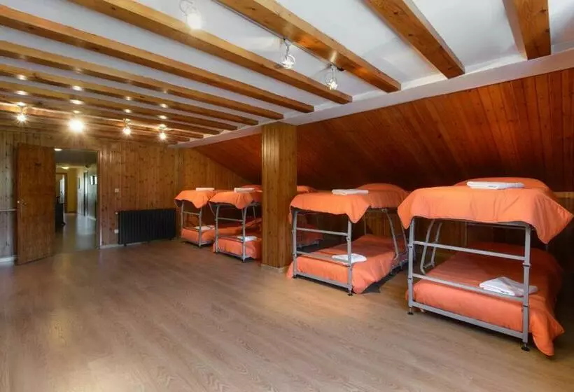 Отель Albergue Villanúa