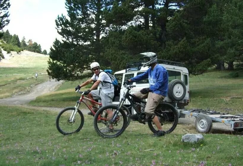 Отель Albergue Villanúa