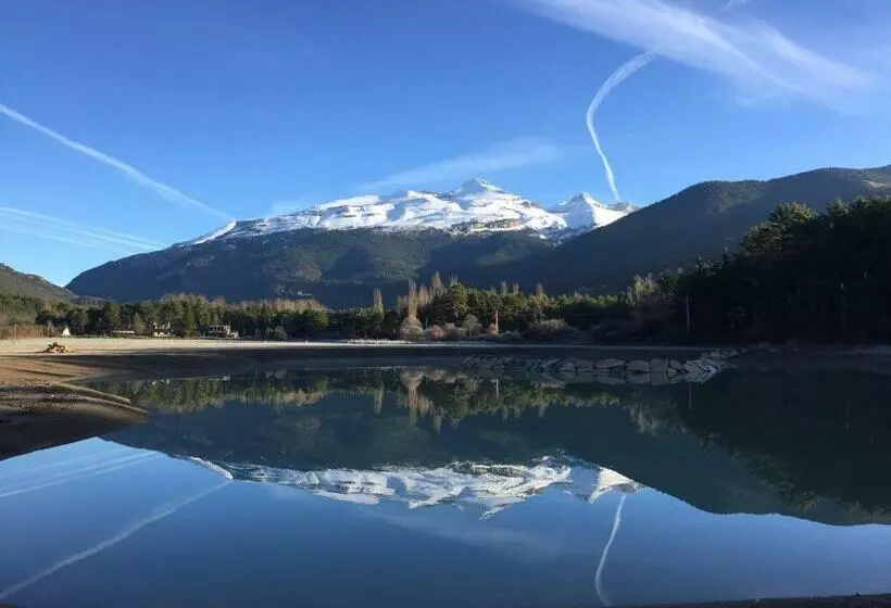 Отель Albergue Villanúa