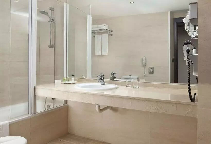 Hotelli NH Imperial Playa