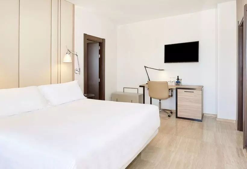 Hotelli NH Imperial Playa