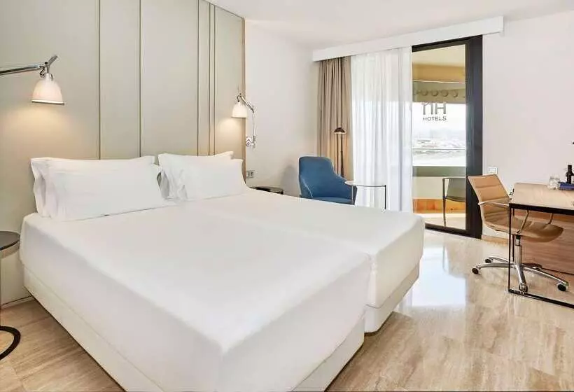 Hotelli NH Imperial Playa