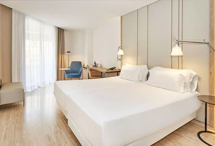 Hotelli NH Imperial Playa