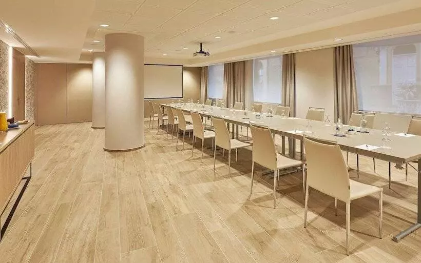 Hotelli NH Imperial Playa