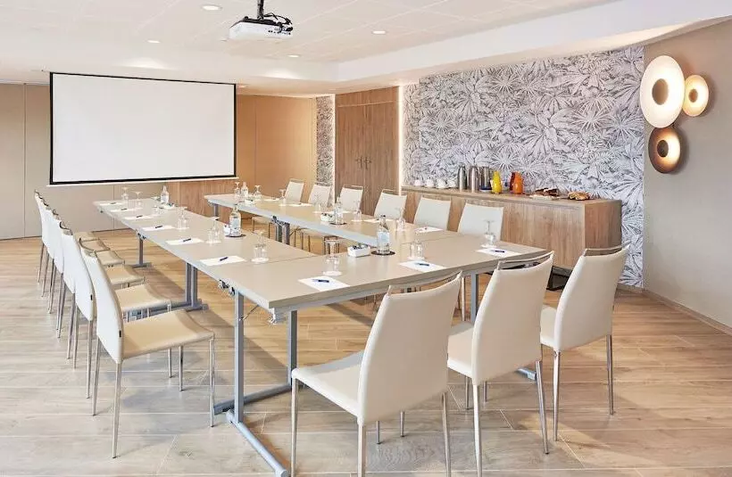 Hotelli NH Imperial Playa