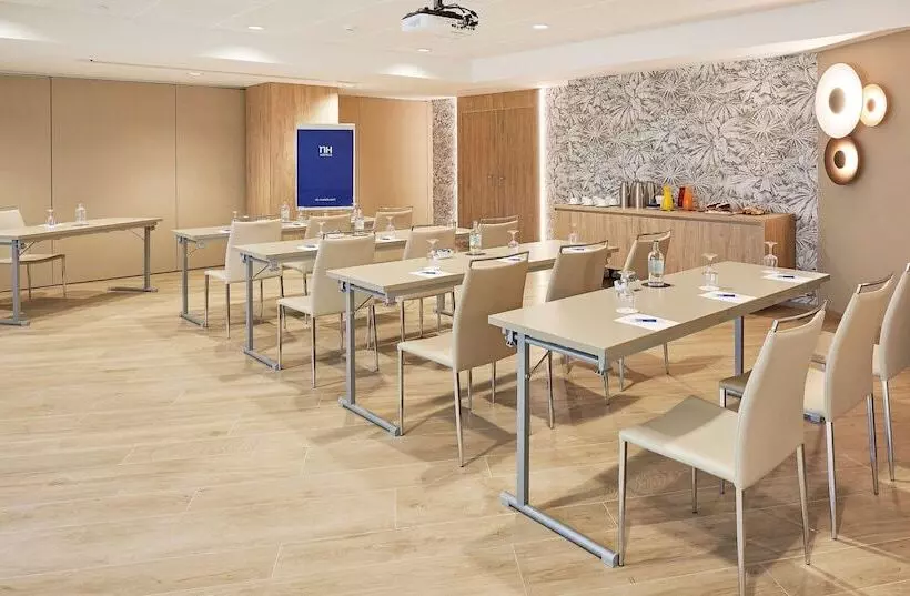 Hotelli NH Imperial Playa