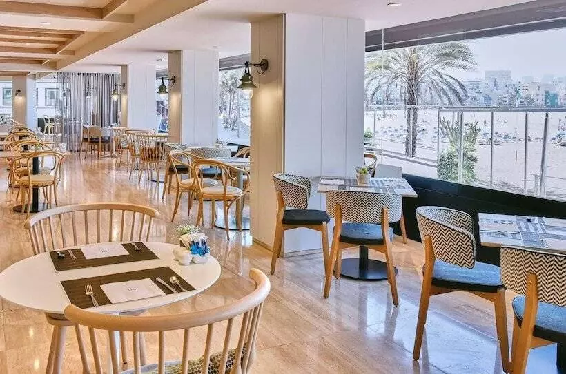 Hotelli NH Imperial Playa