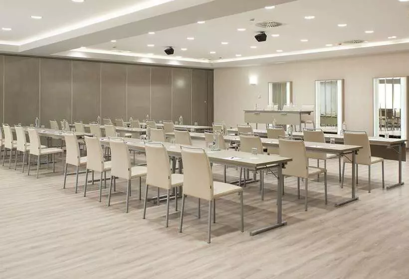 Hotel NH Pamplona Iruña Park