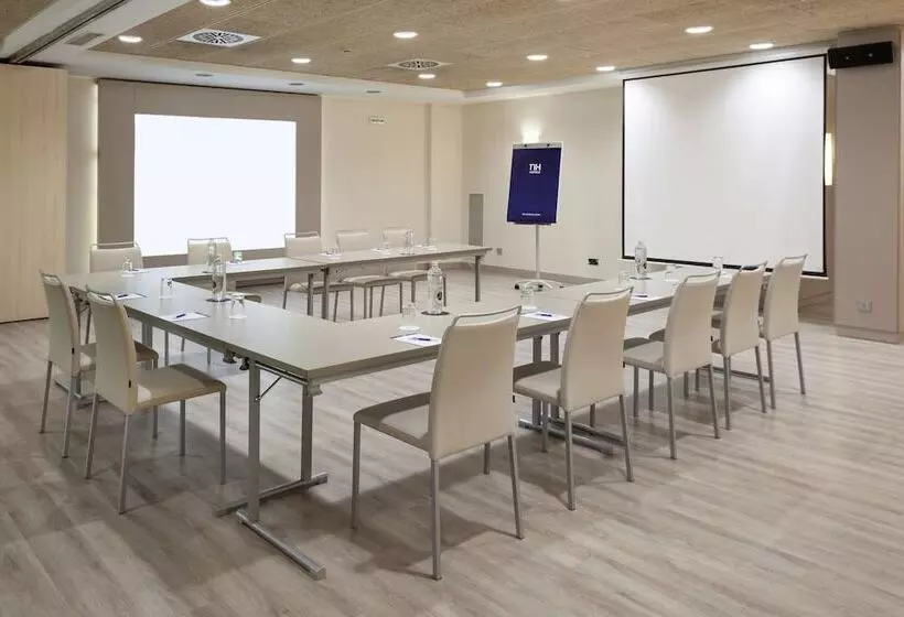 Hotel NH Pamplona Iruña Park