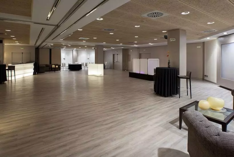 Hotel NH Pamplona Iruña Park