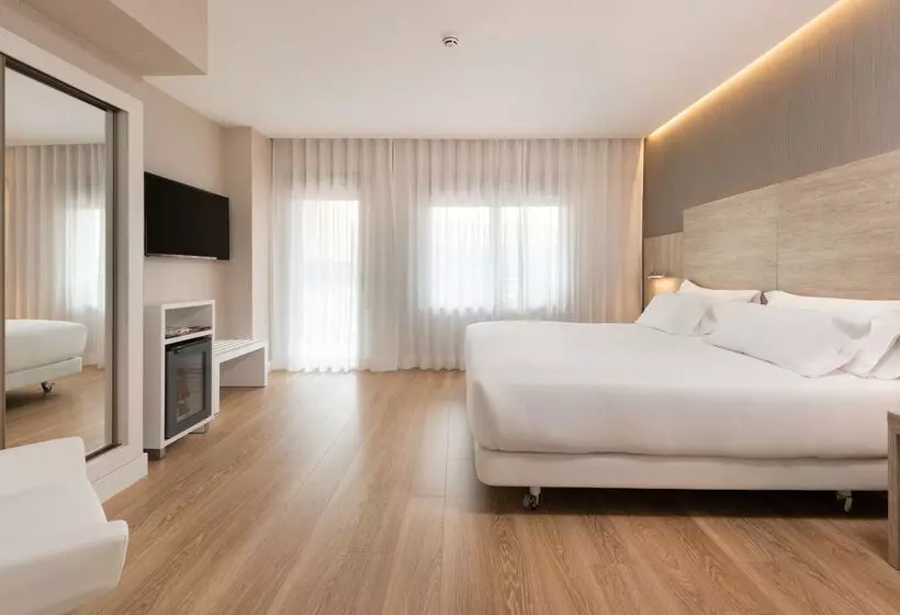호텔 NH Madrid Chamberi