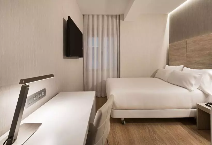 호텔 NH Madrid Chamberi