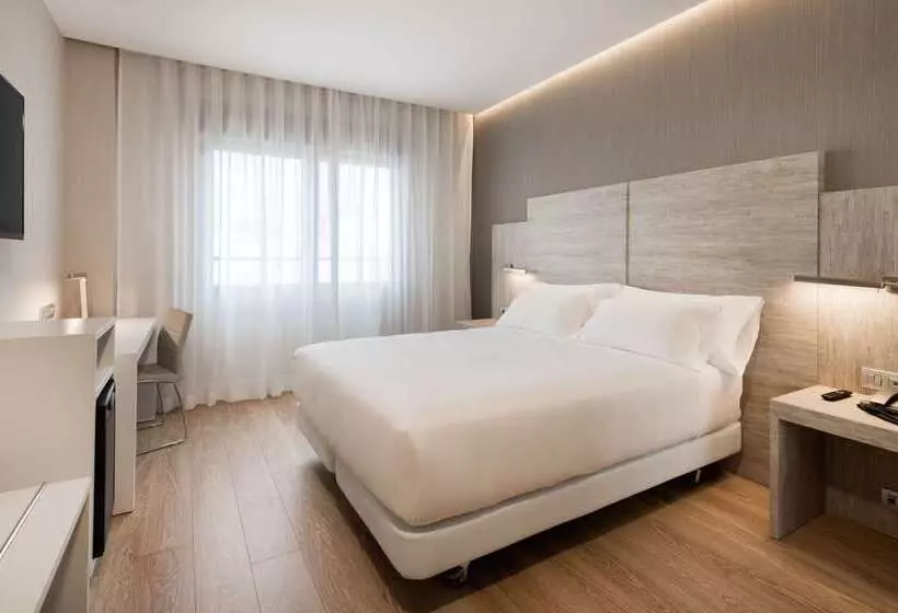 호텔 NH Madrid Chamberi