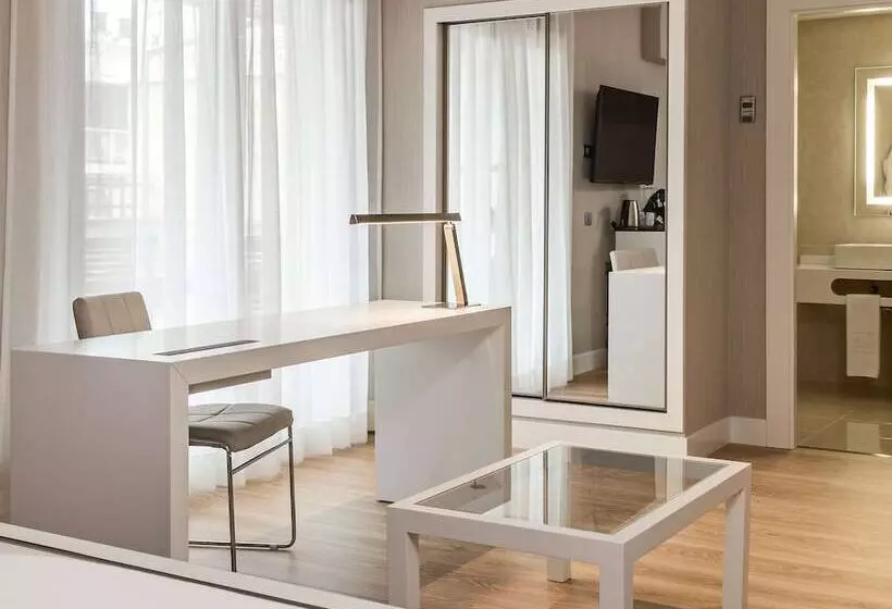 호텔 NH Madrid Chamberi