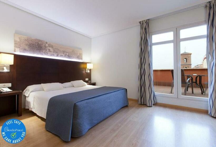 هتل Porcel Ganivet