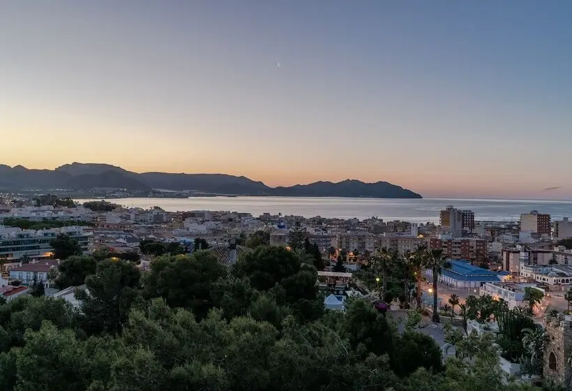 ホテル Ramada Resort by Wyndham Puerto de Mazarron