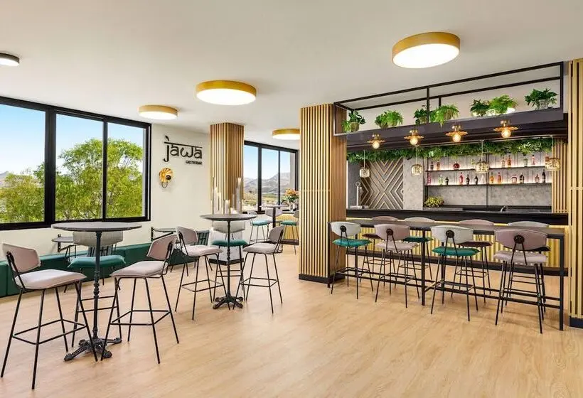 ホテル Ramada Resort by Wyndham Puerto de Mazarron