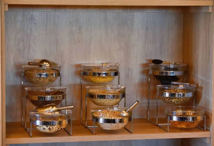 ホテル Ramada Resort by Wyndham Puerto de Mazarron