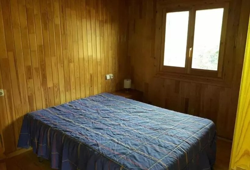 ホテル Sabiñanigo Camp &