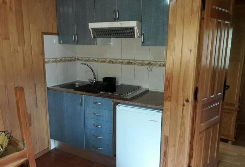 בית מלון כפרי Sabiñanigo Camp &