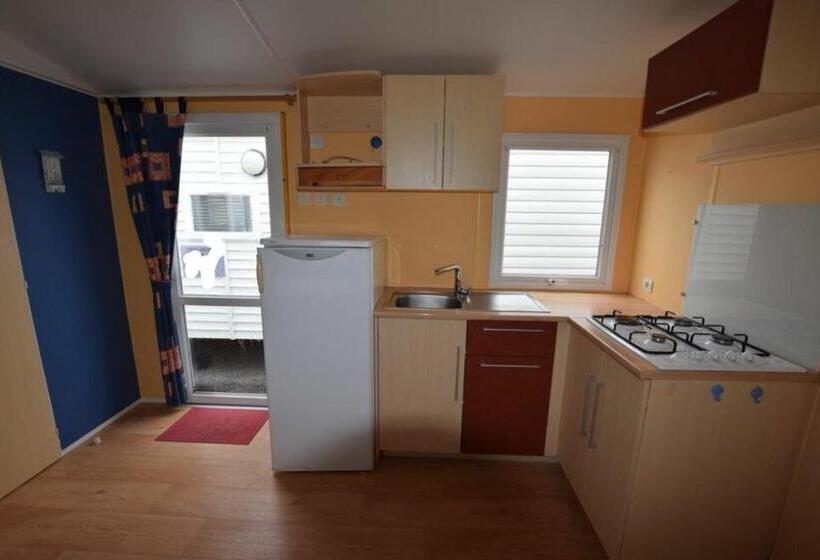 בית מלון כפרי Sabiñanigo Camp &