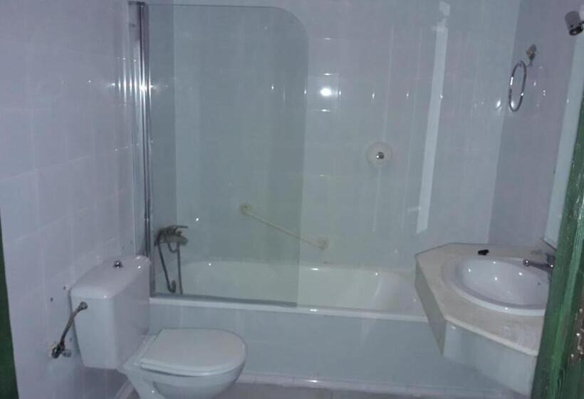 בית מלון כפרי Sabiñanigo Camp &