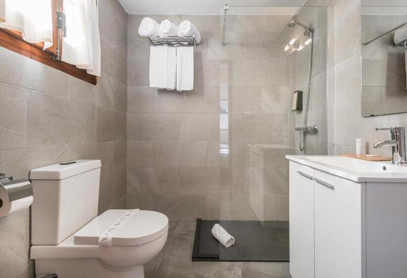 בית מלון כפרי Sno Mont Romies