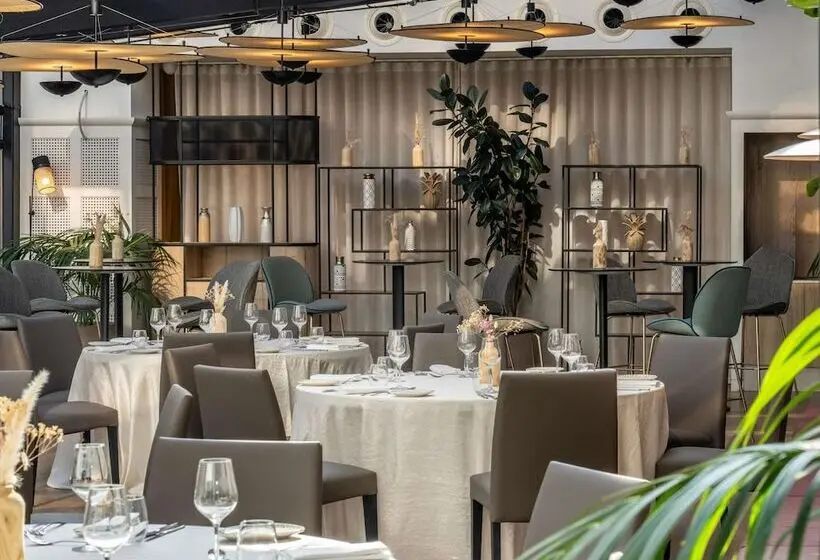 Novotel Campo De Las Naciones