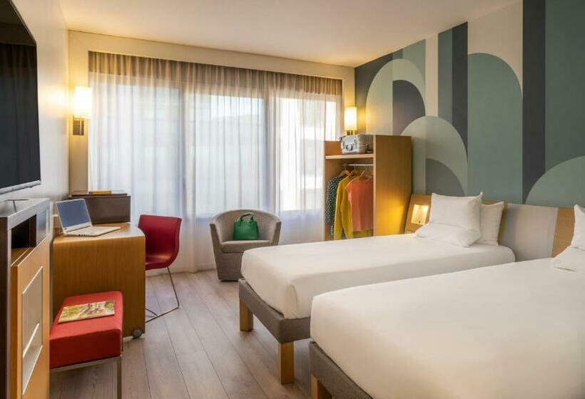 Novotel Campo De Las Naciones