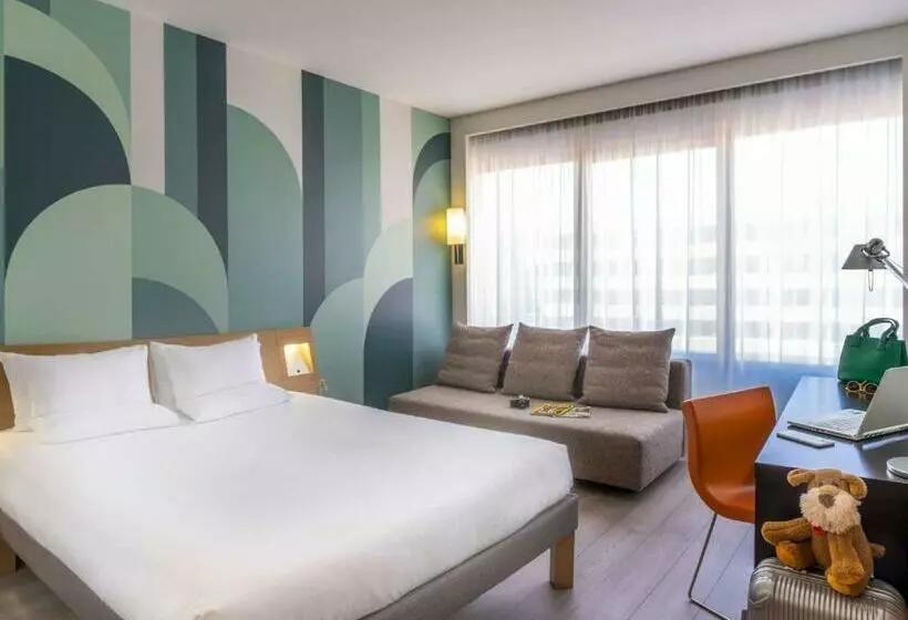 Novotel Campo De Las Naciones