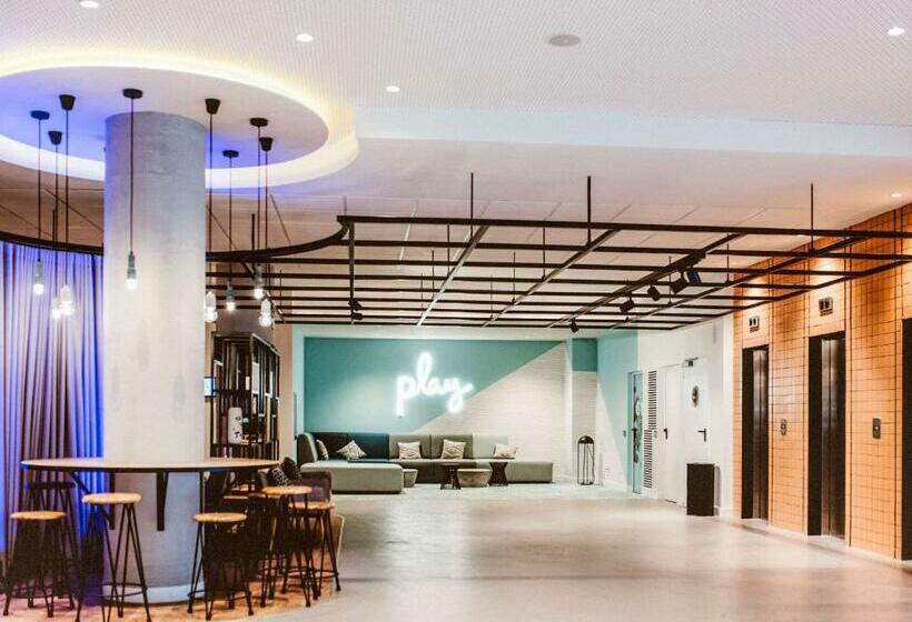 Novotel Campo De Las Naciones