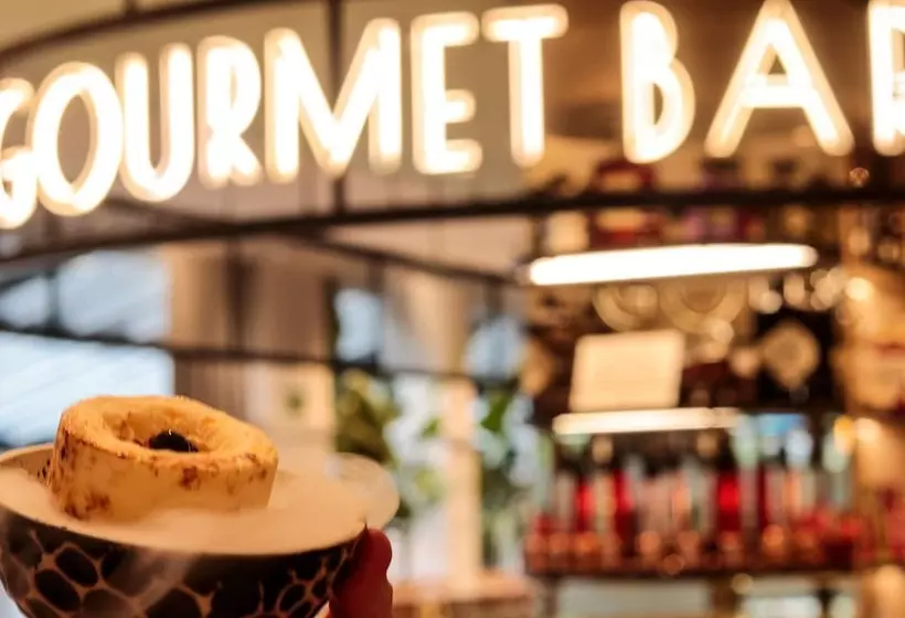 Novotel Campo De Las Naciones