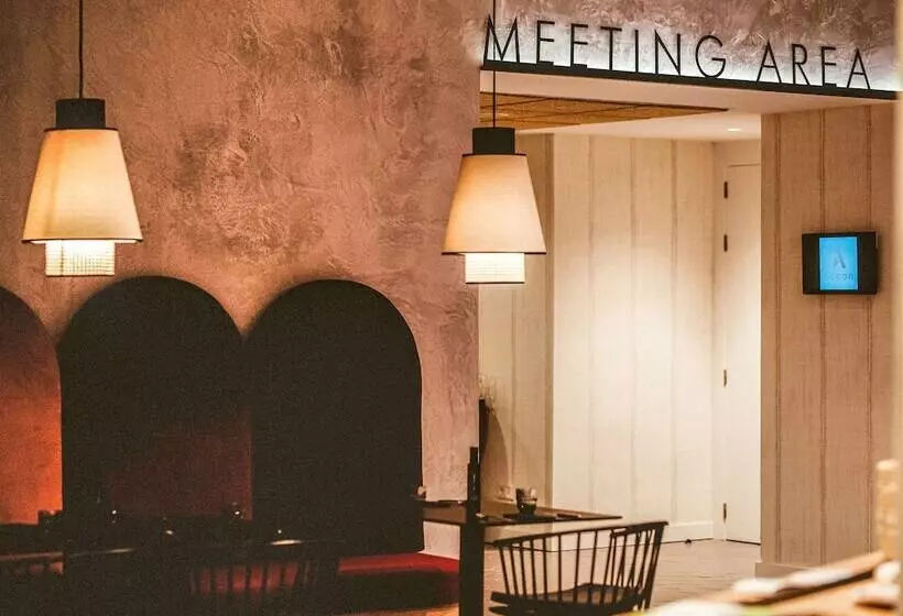 Novotel Campo De Las Naciones