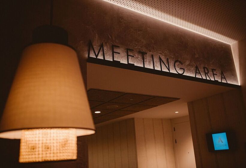 Novotel Campo De Las Naciones