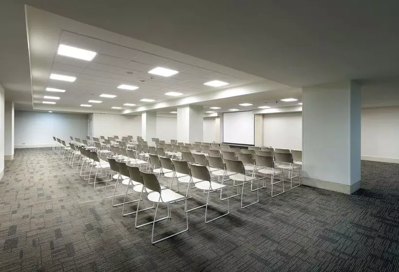 בית מלון כפרי Barcelo Bilbao Nervion